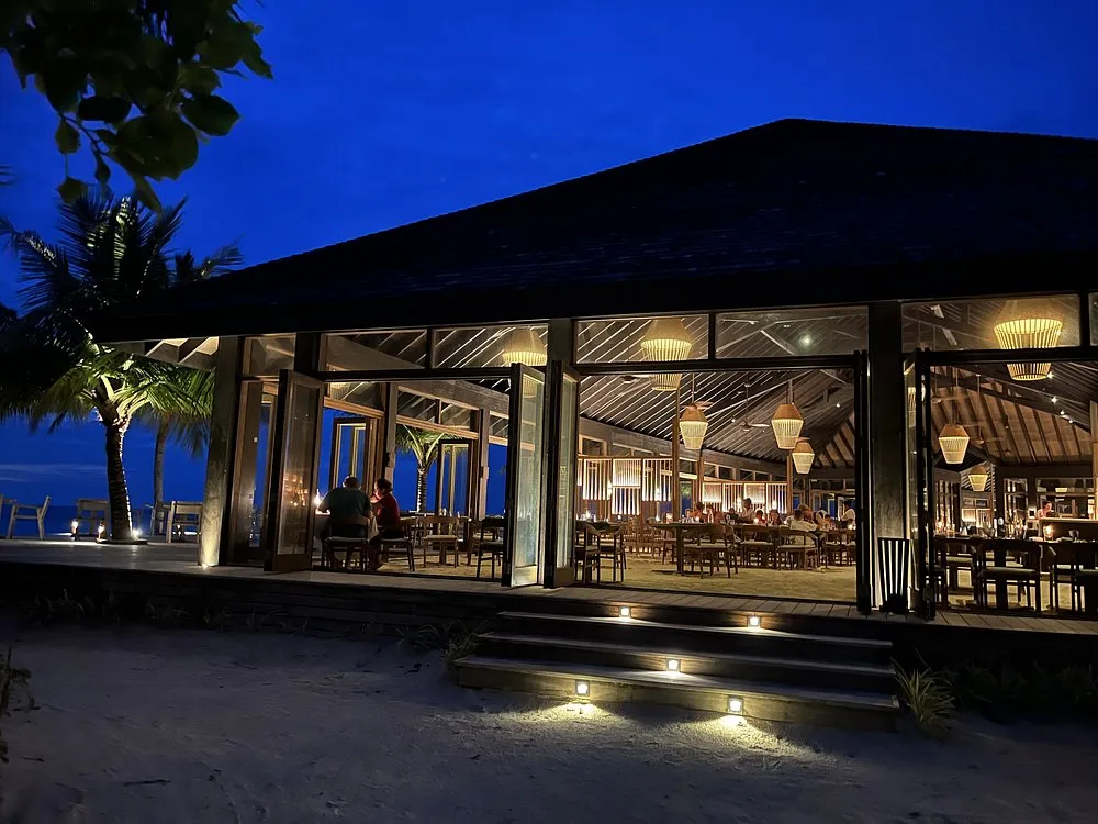 Jawakara Islands Maldives 5*: Ресторан 2